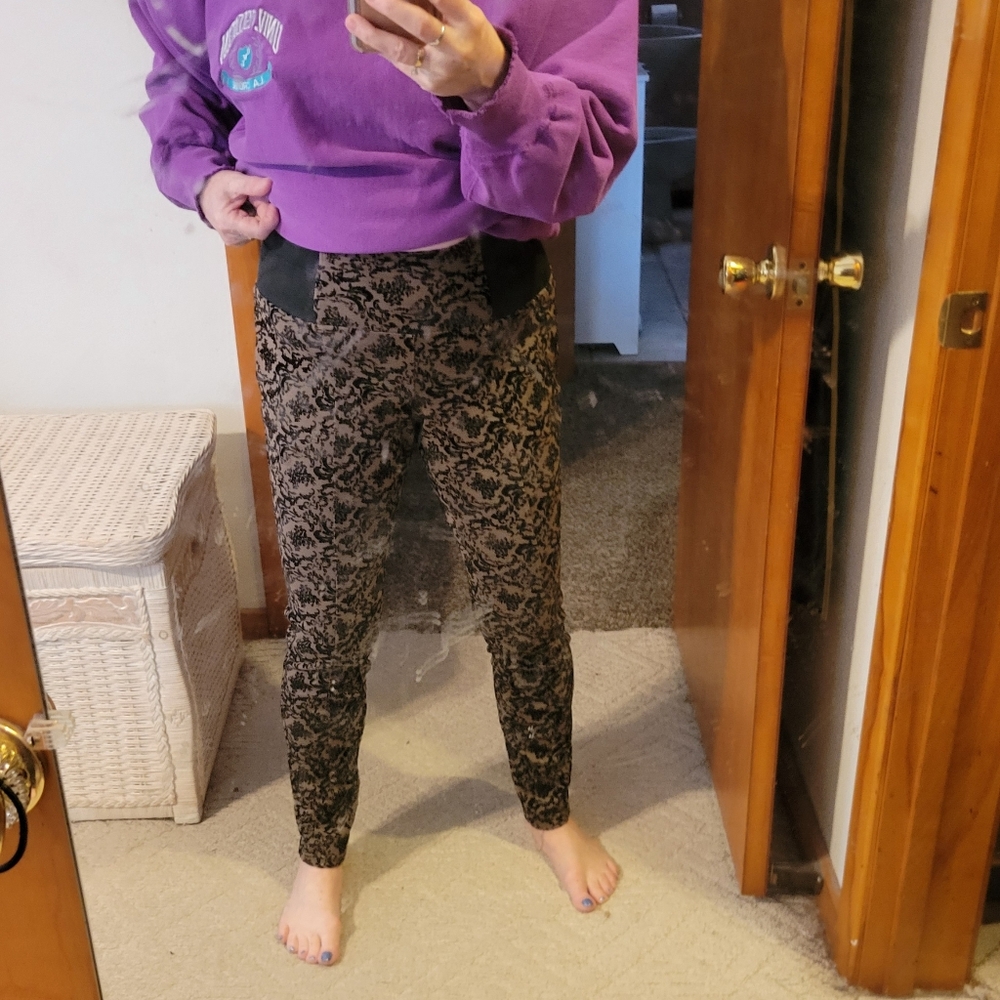 Fancy leggings with velvet design - Picture 4 of 9